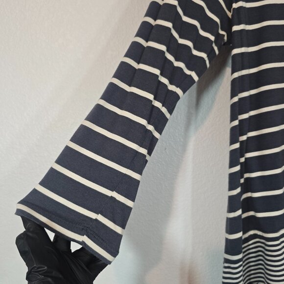 Logo By Lori Goldstein Tunic Blouse Top Women Large Gray Striped Pocket Hi Low - Picture 6 of 10